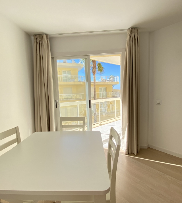 Resa estates for sale ibiza Port des Torrent living 3.jpg
